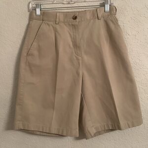 LLBean Original Fit Cotton Tan Shorts Women’s Size 6